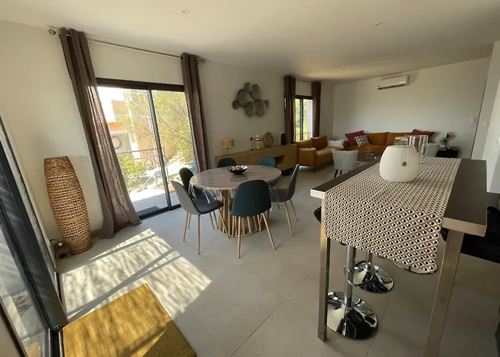 Corse - Maison Face A La Mer Nyaraló